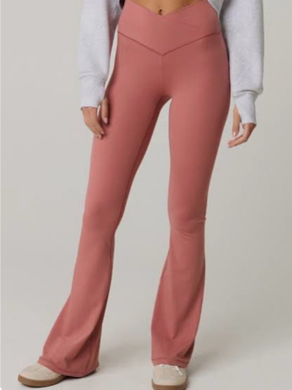 NWOT Offline by aerie Real Me Crossover Flare Leggings size medium - Picture 2 of 7